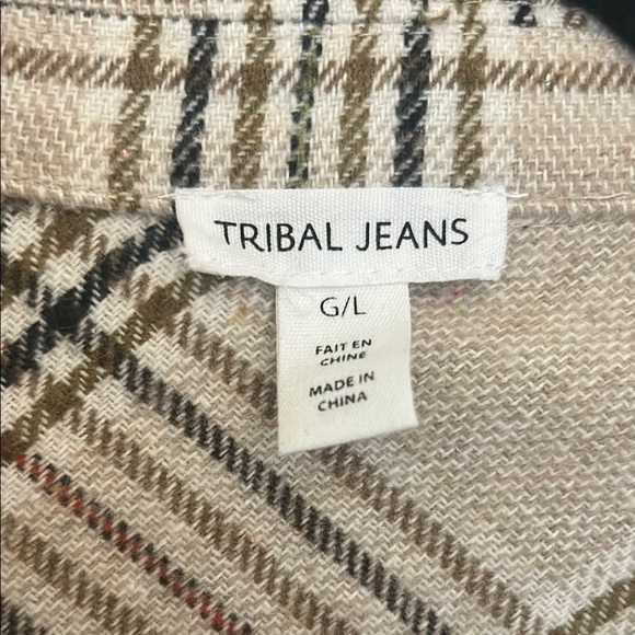 Plaid Button-Up Jacket - Picture 2 of 5